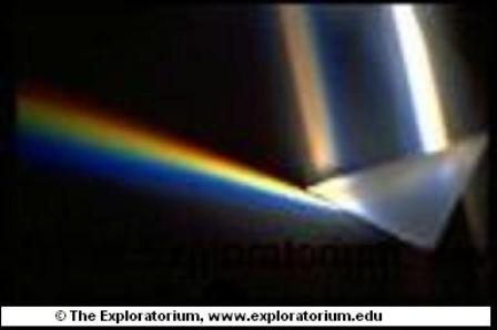 prism_refracting-light_peq.jpg