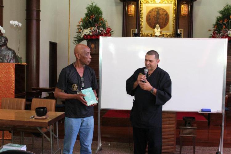 Anúncio do Sutra de Lótus Sutra de Lótus